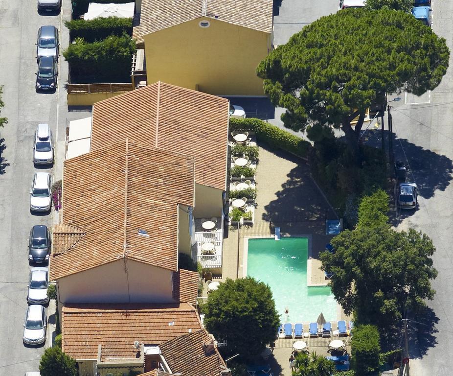 Hotel Lou Paouvadou Sainte-Maxime Exterior photo